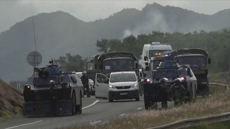 Νέα Καληδονία: Ξεκίνησε η απομάκρυνση Γάλλων τουριστών