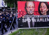 Γερμανία: Όλοι εναντίον του AfD για τις επιθέσεις στους πολιτικούς [vid]