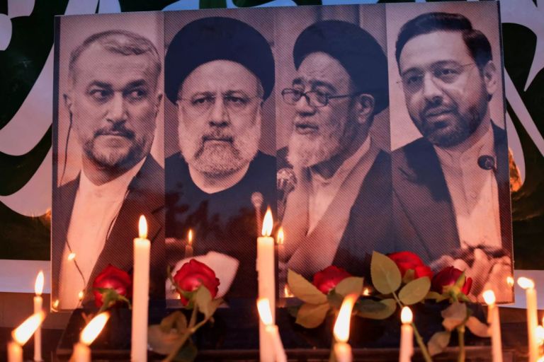 Χιλιάδες Ιρανοί στους δρόμους για την κηδεία του Ραϊσί [vid]