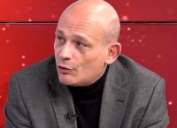 Πάρις Καρβουνόπουλος: Υπέστη εγκεφαλικό ο γνωστός δημοσιογράφος [vid]