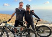 Βόλτα με το ποδήλατο για τον Κυριάκο Μητσοτάκη μετά το αρνί – Η ανάρτηση του πρωθυπουργού