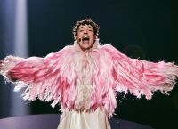 Nemo: Το πρώτο non binary άτομο που κερδίζει τη Eurovision