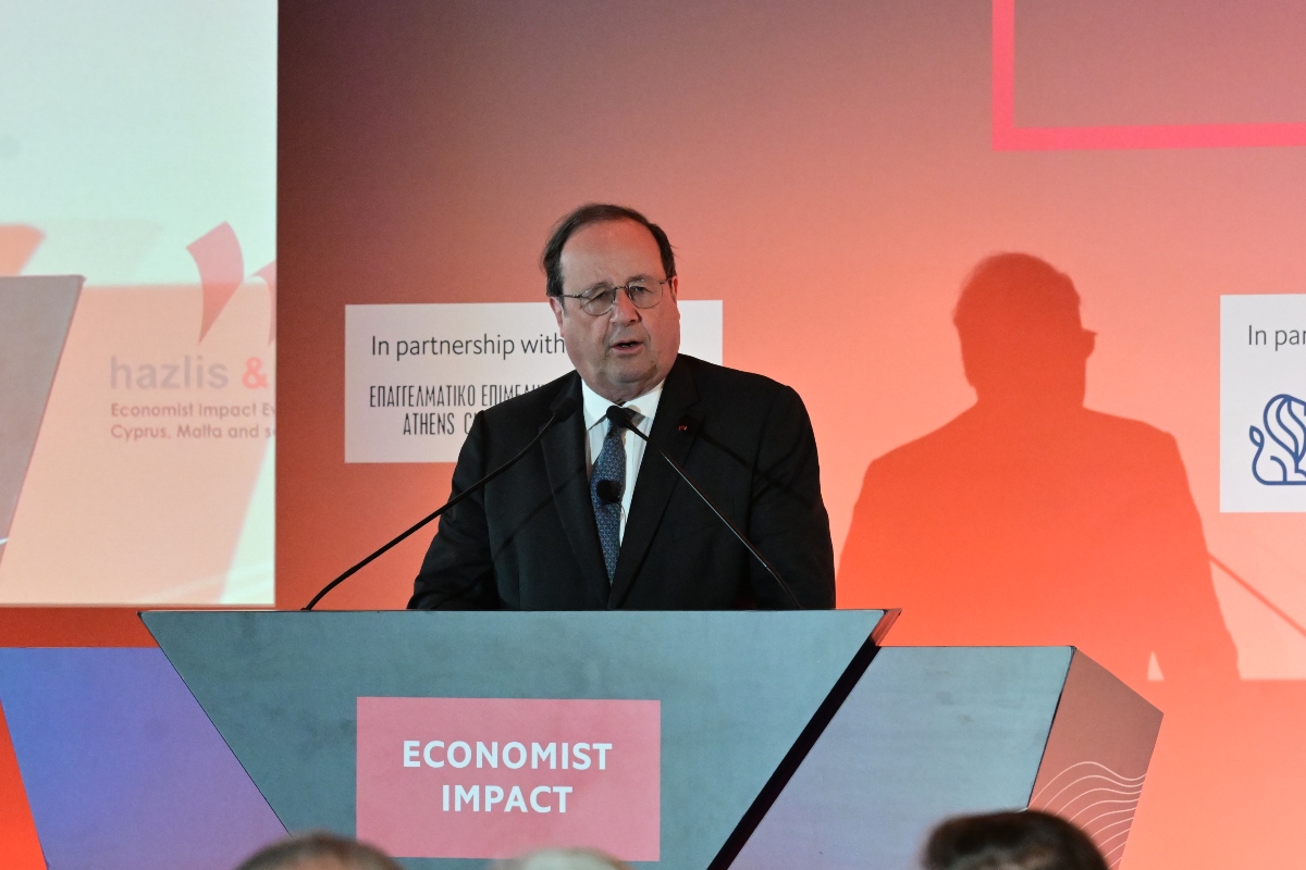 Ολάντ: Οι προκλήσεις με τις οποίες είναι αντιμέτωπη η Ευρώπη δεν είναι οικονομικής φύσης αλλά πολιτικής