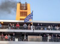 Όπου φύγει φύγει οι Αθηναίοι: Γεμάτα με πάνω από 190.000 εκδρομείς τα πλοία [vid]