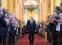 Ο Πούτιν ορκίστηκε για την 5η θητεία – Ο μακροβιότερος ηγέτης μετά τον Στάλιν [vid]