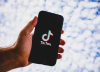 TikTok: Έχασε την πρώτη μάχη με την ΕΕ για τις ψηφιακές πλατφόρμες TikTok: Έχασε την πρώτη μάχη με την ΕΕ για τις ψηφιακές πλατφόρμες