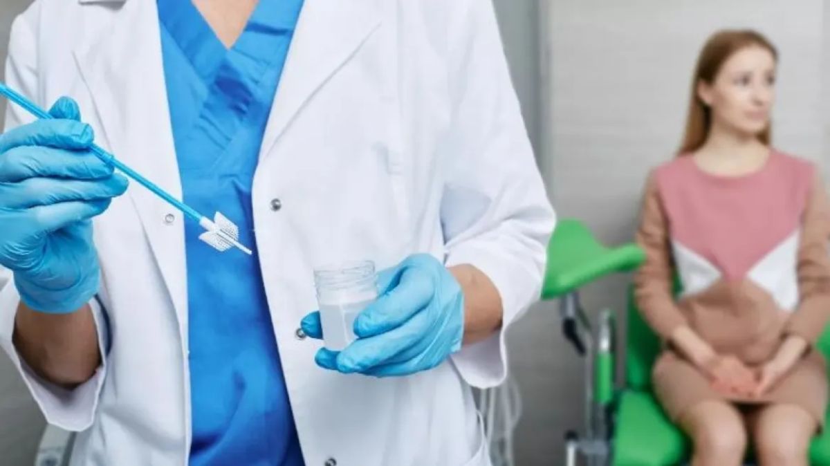 Ξεκίνησε η αποστολή SMS για προληπτικές εξετάσεις του καρκίνου του τραχήλου της μήτρας