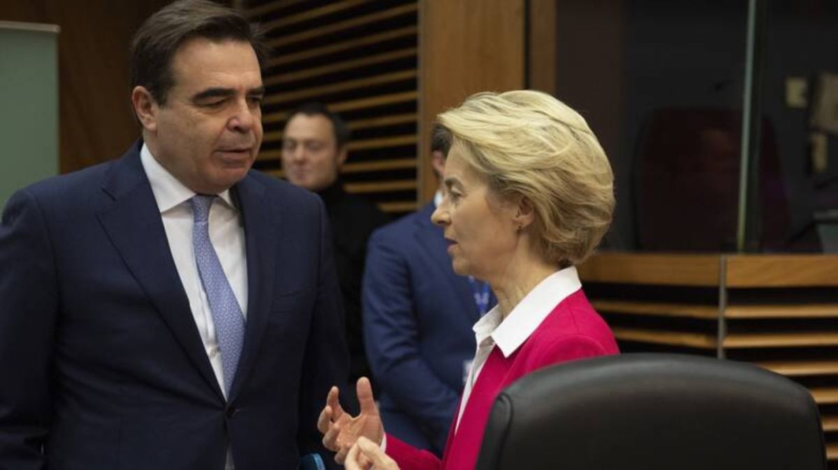 Politico: Αυτά τα ονόματα «παίζουν» για το πόστο του Έλληνα επιτρόπου στην Κομισιόν