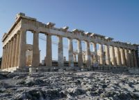 Ελληνική οικονομία: Το θετικό αποτύπωμα της επενδυτικής βαθμίδας σε ομόλογα και μετοχές