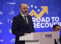 Βέμπερ σε VMRO: Σεβαστείτε τη Συμφωνία των Πρεσπών