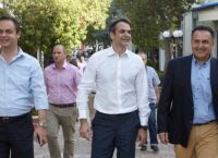 Με σημαία την πολιτική σταθερότητα περιοδεύει ο πρωθυπουργός