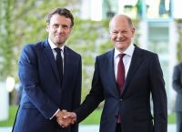 Επίσκεψη Μακρόν σε Βερολίνο: Οι προκλήσεις των γαλλογερμανικών σχέσεων
