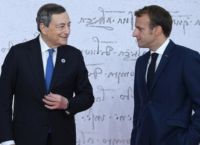Γιατί ο Μακρόν προτιμά τον Ντράγκι για νέο πρόεδρο της Κομισιόν