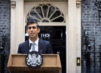 Βρετανία: Μαζική «έξοδος» βουλευτών από τους Τόρις