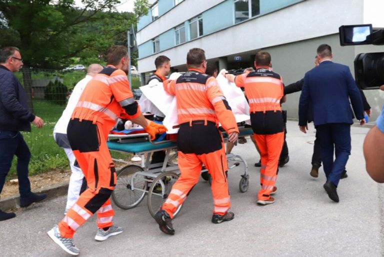 Ρόμπερτ Φίτσο: Επιτυχημένη η επέμβαση στην κοιλιακή χώρα [vid]