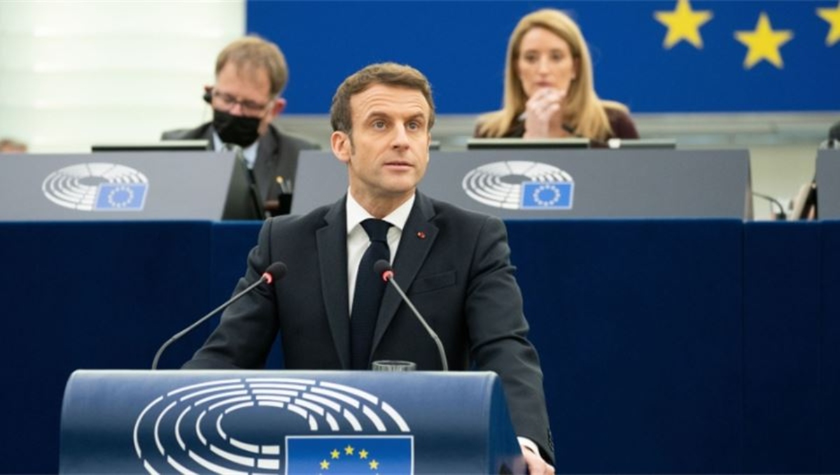 Ηχηρό ράπισμα σε Μακρόν από την Κομισιόν για το υπερβολικό έλλειμμα