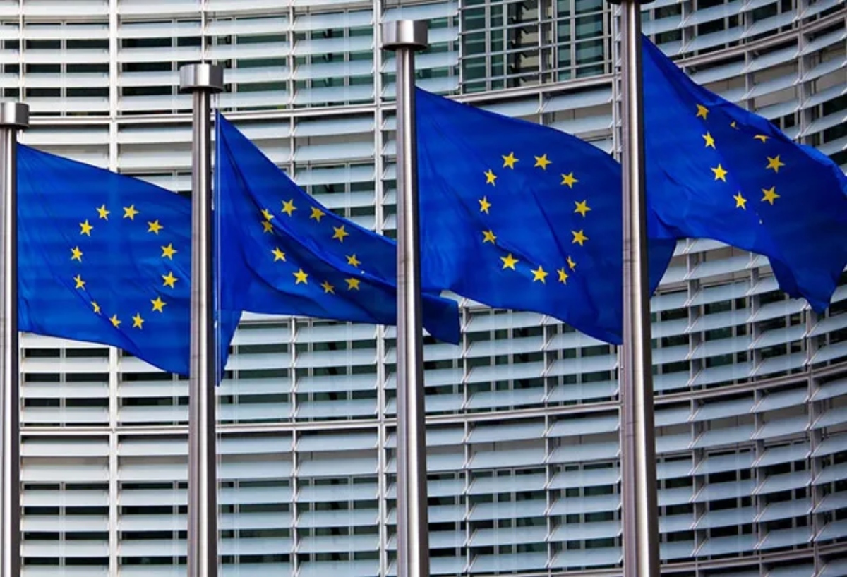 Ευρωεκλογές: Πόσες έδρες λαμβάνει κάθε κόμμα – Τα κυριότερα σενάρια