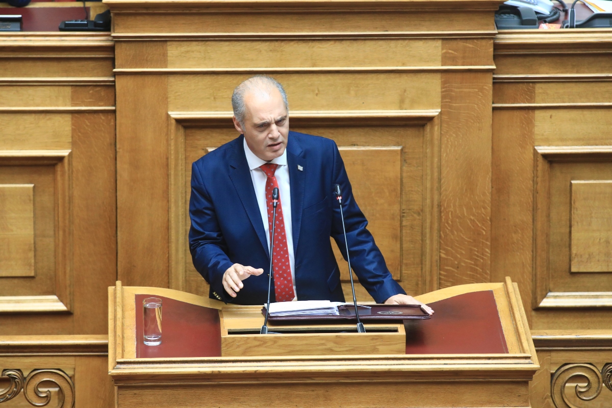 Εμφύλιος στα δεξιά της ΝΔ
