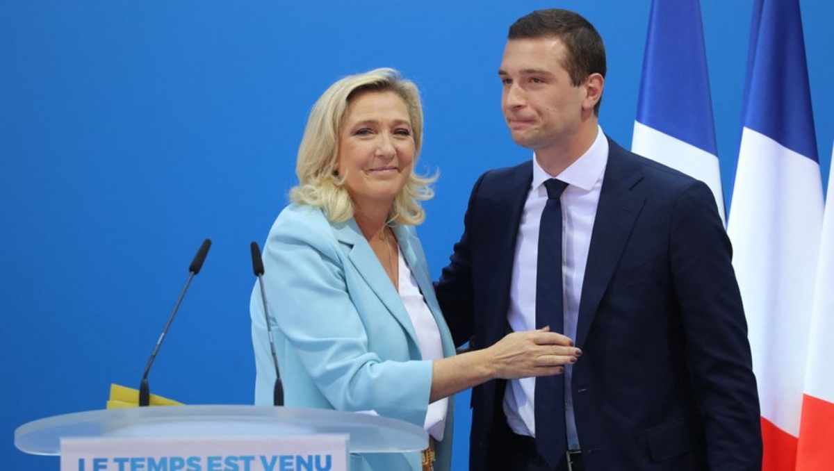 Γαλλία: Η Ακροδεξιά οδηγεί την κούρσα με πάνω από 35%