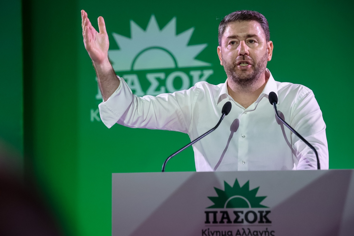 ΠΑΣΟΚ: Τα εσωκομματικά στρατόπεδα σε θέση μάχης για την ηγεσία