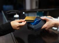 «Σβήνουν» αποδείξεις από τις ταμειακές με software για φοροδιαφυγή «Σβήνουν» αποδείξεις από τις ταμειακές με software για φοροδιαφυγή