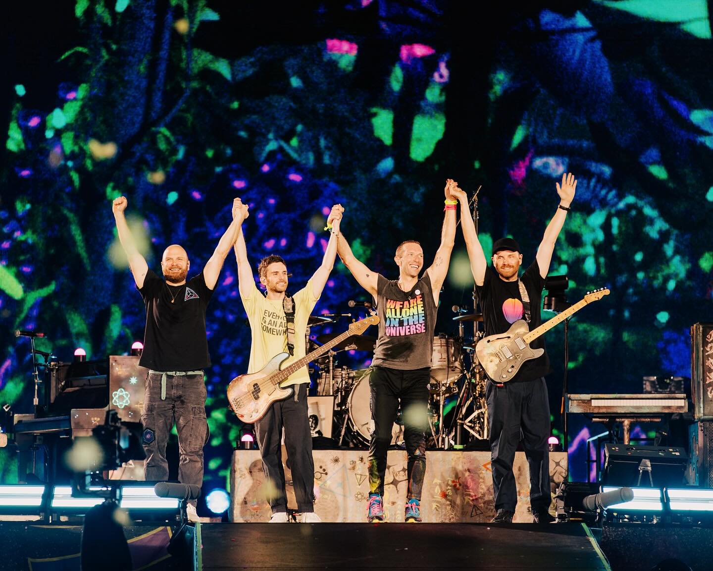 Το απίθανο βίντεο των Coldplay από το Ηρώδειο: Το κοινό δεν σταματά να τραγουδά το νέο τραγούδι!