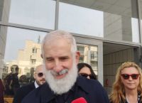 Πέτρος Φιλιππίδης: Η πρώτη του δήλωση έξω από τα δικαστήρια – «Ήρθα να σας πω…»