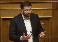 Ζαχαριάδης: «Τρομερά δυσάρεστη εξέλιξη το κλείσιμο της Αυγής, λάθος οι αποχωρήσεις από τον ΣΥΡΙΖΑ»