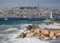 Καιρός: Υψηλές θερμοκρασίες και μποφόρ σήμερα, κίνδυνος πυρκαγιάς σε τέσσερις περιφέρειες