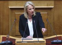 Ρένα Δούρου: Όλα εδώ πληρώνονται για τον Μητσοτάκη, την ακροδεξιά και την Συμφωνία των Πρεσπών