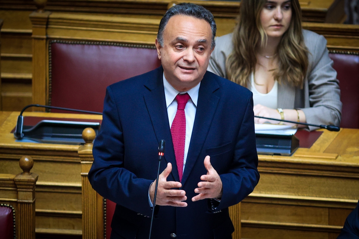 Απάντηση Μαξίμου σε Κελέτση: Έφυγε λόγω αναποτελεσματικότητας, όχι για το νομοσχέδιο για τα ομόφυλα