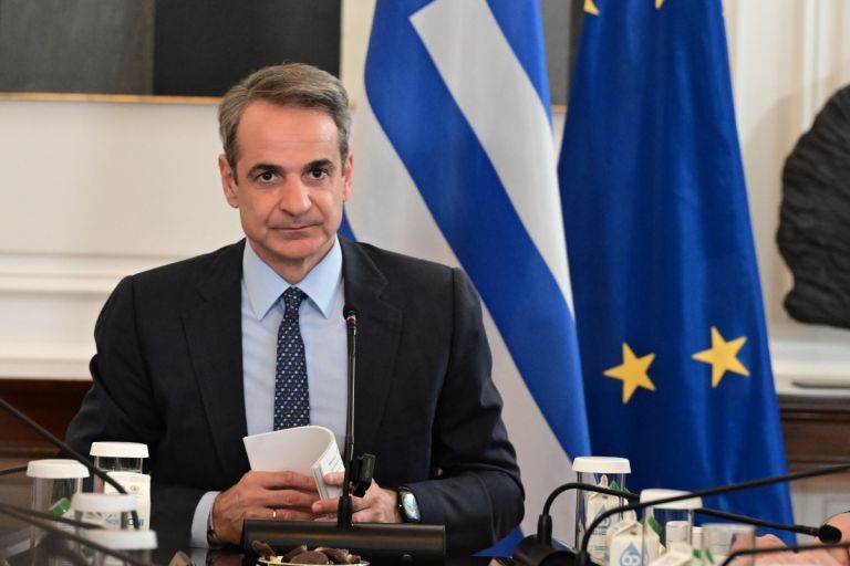 Θέμα των επόμενων ωρών ο ανασχηματισμός -Συσκέψεις Μητσοτάκη στο Μαξίμου [vid]