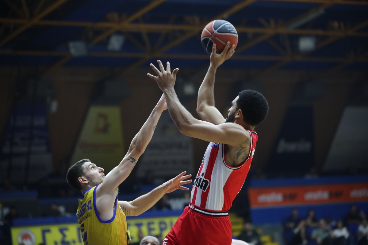 Περιστέρι – Ολυμπιακός: Στους τελικούς της Basket League οι ερυθρόλευκοι με περίπατο!
