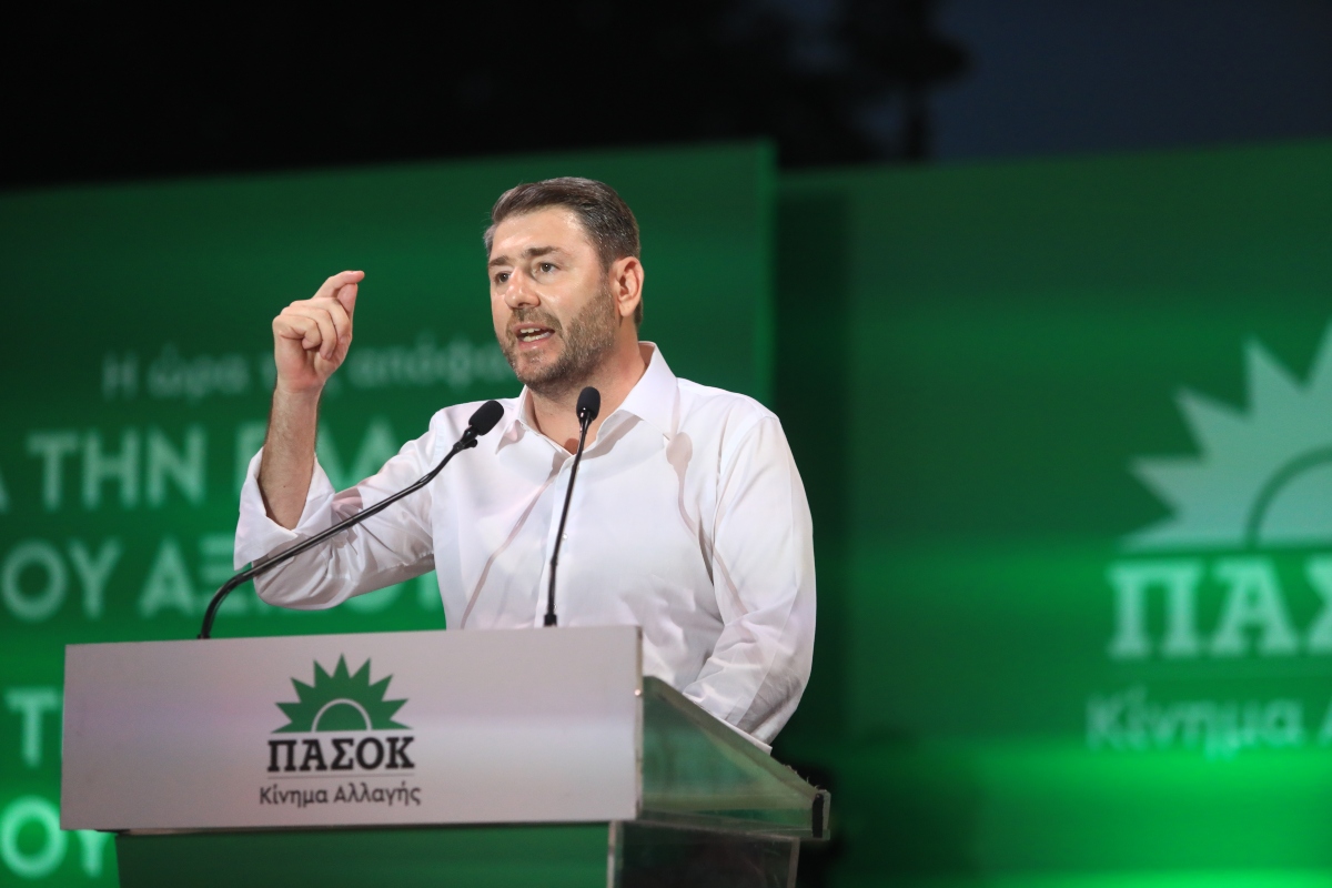 Ανδρουλάκης από Θησείο: “Το ΠΑΣΟΚ είναι η αξιόπιστη λύση απέναντι στην τραγωδία της κυβέρνησης”