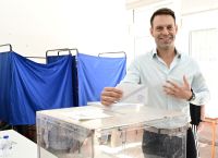 Στην Εκάλη ψήφισε ο Κασσελάκης – «Έφτασε η μέρα!», το TikTok πριν την κάλπη [vid]