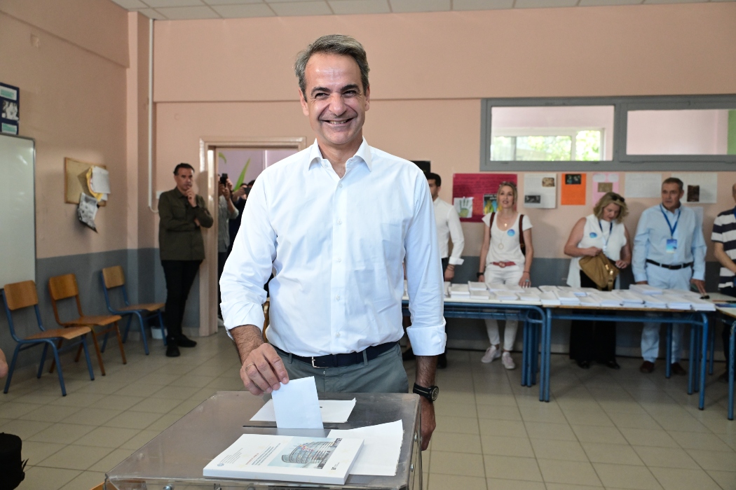 Ευρωεκλογές 2024: O Μητσοτάκης ψήφισε στην Κηφισιά – ”Ψηφίζουμε για ισχυρή Ελλάδα σε ισχυρή Ευρώπη”