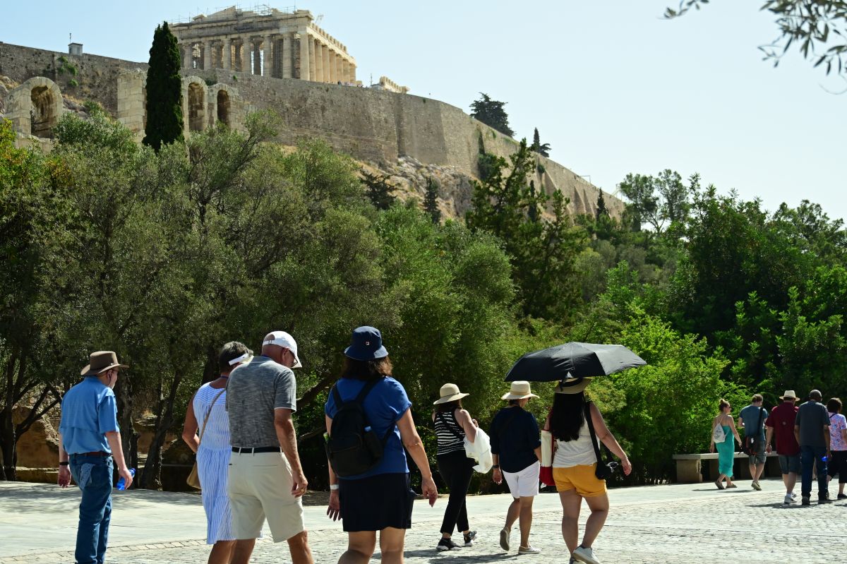 Πάνω από 3,5 βαθμούς εκτιμάται ότι μπορεί να αυξηθεί η μέση θερμοκρασία αέρα στην Αθήνα κατά την περίοδο 2041