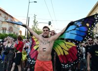 Σε εξέλιξη το Athens Pride 2024 στην Πλατεία Συντάγματος [vid]