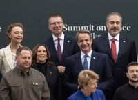 Ελβετία: Οι διαπραγματεύσεις για ένα ειρηνευτικό σχέδιο πρέπει να περιλαμβάνουν τη Ρωσία