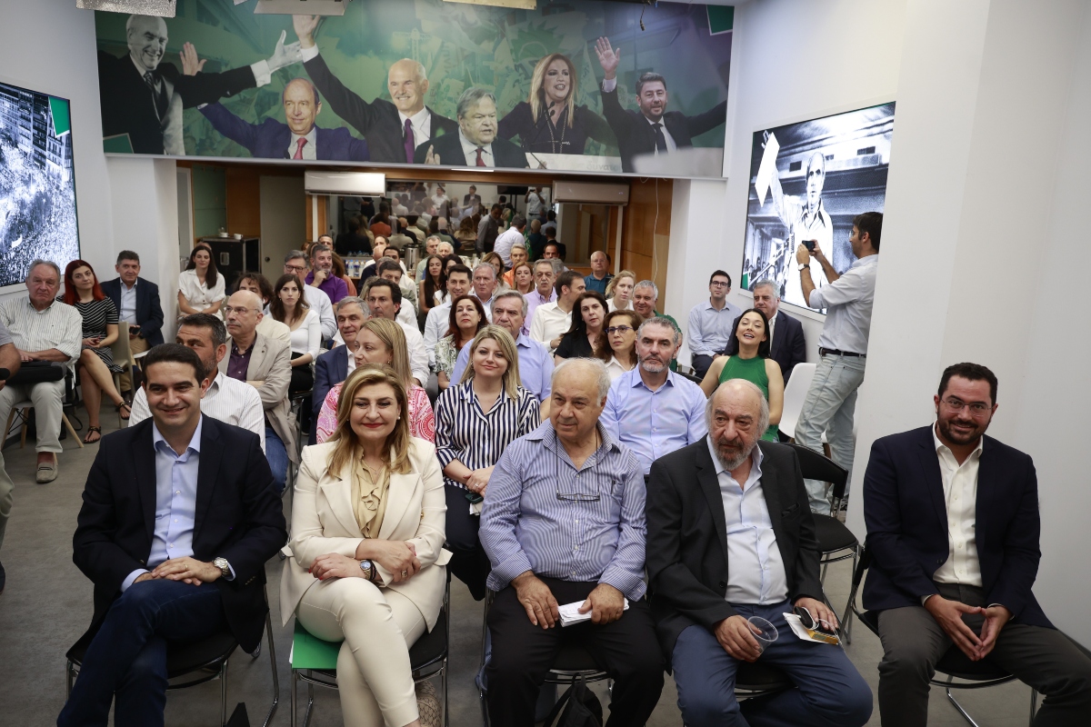 ΠΑΣΟΚ: Οι δύο πρώτοι που ζήτησαν εκλογές άμεσα στην συνεδρίαση [vid]