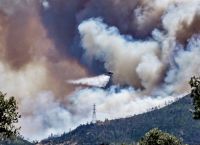 Φωτιά στην Πάρνηθα: Επιχειρούν εναέρια μέσα – Μήνυμα από το 112: “Παραμείνετε σε ετοιμότητα”