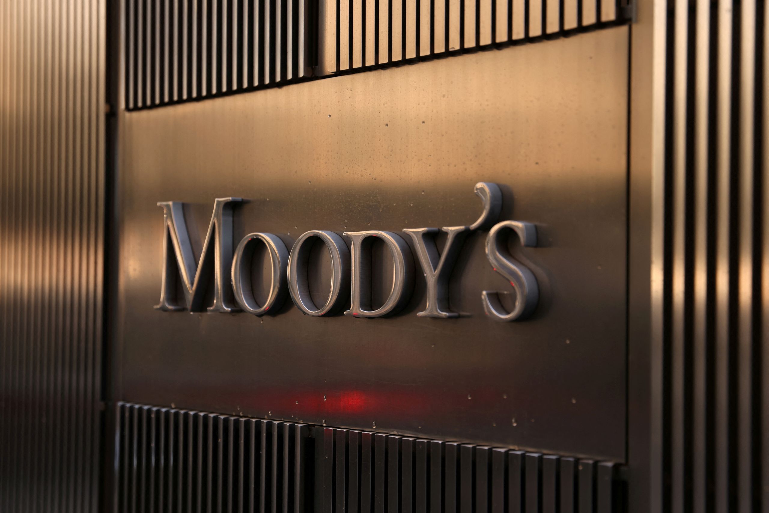 Moody’s: Αναβάθμιση στις θετικές προοπτικές της ελληνικής οικονομίας
