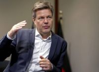 Ρόμπερτ Χάμπεκ: Οικονομικές επιπτώσεις για την Κίνα αν συνεχίσει να στηρίζει τη Ρωσία