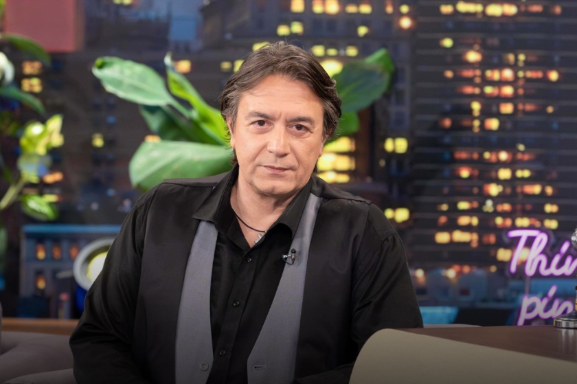 Γιάννης Κότσιρας: «Θεωρώ τους rappers σύγχρονους ποιητές, τους θαυμάζω πολύ»