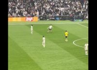 Champions League: Πιάστηκαν στον ύπνο οι Άγγλοι! Εισβολή οπαδών στον αγωνιστικό χώρο [vid]