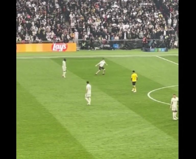 Champions League: Πιάστηκαν στον ύπνο οι Άγγλοι! Εισβολή οπαδών στον αγωνιστικό χώρο [vid]