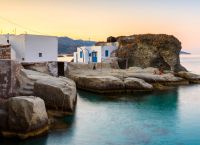 «Κύμα» 42.000 φορο-ελέγχων «χτυπά» νησιά και τουριστικές περιοχές