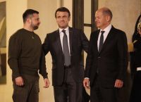 Ο Μακρόν θέλει έναρξη των  διαπραγματεύσεων της Ουκρανίας με την ΕΕ “έως το τέλος του μήνα”