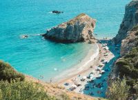 Περισσότερες από 250 ελληνικές παραλίες, προσβάσιμες από ανθρώπους με αναπηρία ή μειωμένη κινητικότητα