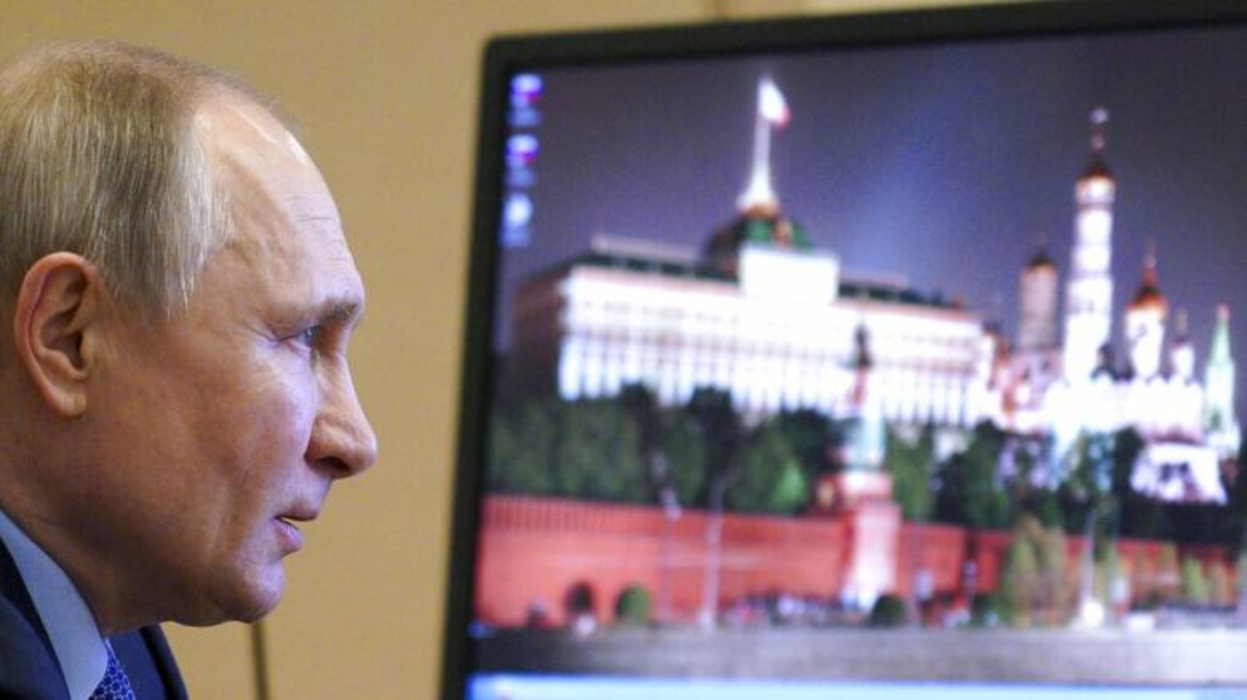 Russia Blocks Access to EU Media Outlets, Including Greek and Cypriot News